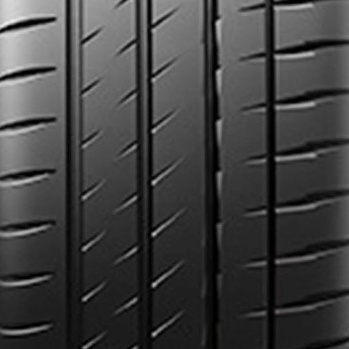 235/35ZR20 (92Y) XL Passenger Tire P30932