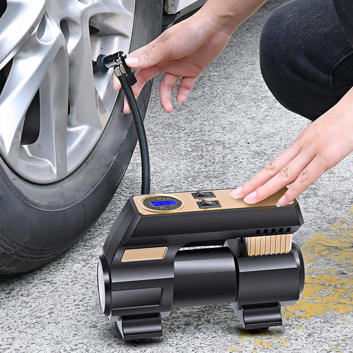 12V Portable Digital Tire Inflator with Light R805316