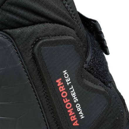 Black Knee Guard J2396