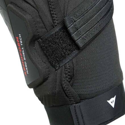 Black Knee Guard J2396