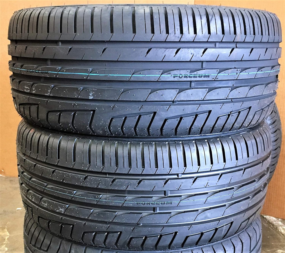 245/50R17 All-Season Radial Tire X592